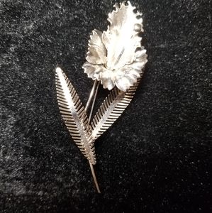 VINTAGE 1950 aluminum flower brooch pin
